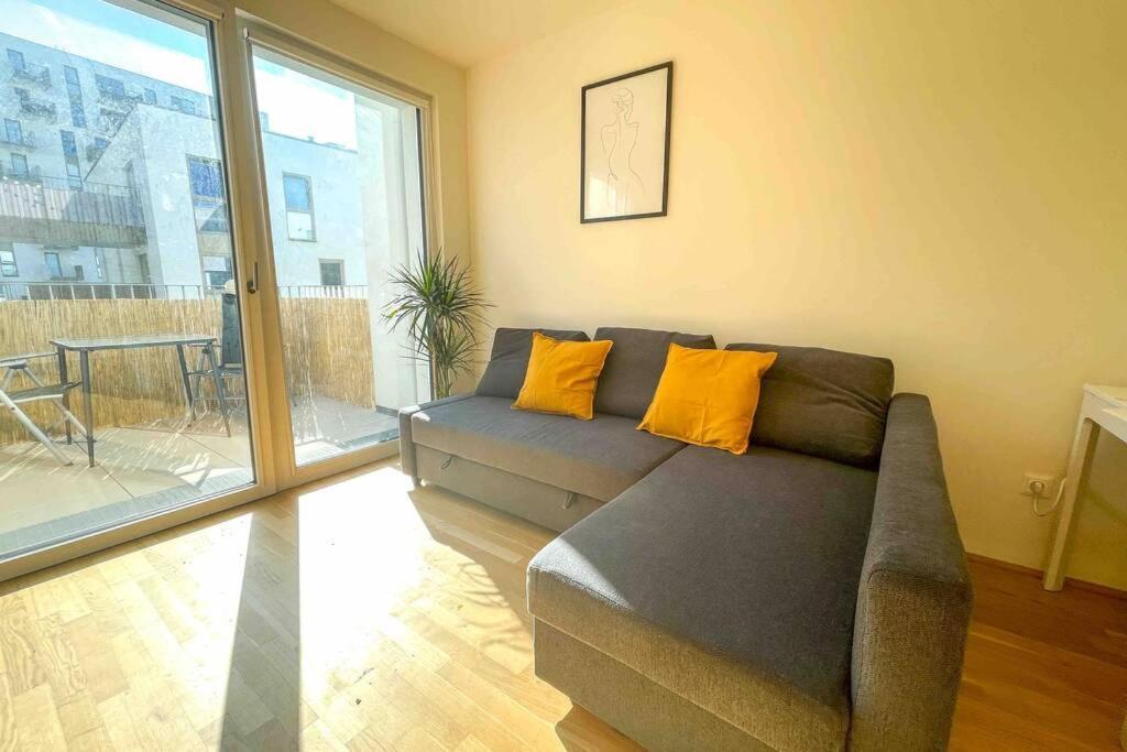 Modern & Sunny 52M2 Apartment With Balcony & Fast Wifi Wiedeń Zewnętrze zdjęcie