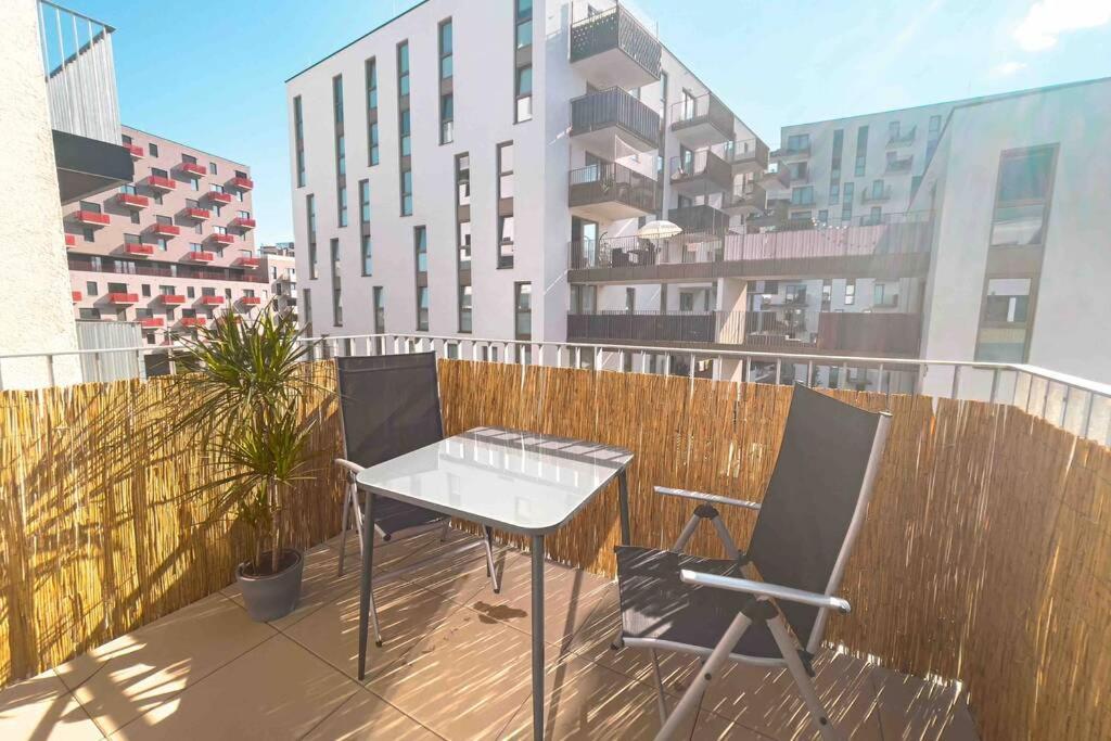 Modern & Sunny 52M2 Apartment With Balcony & Fast Wifi Wiedeń Zewnętrze zdjęcie